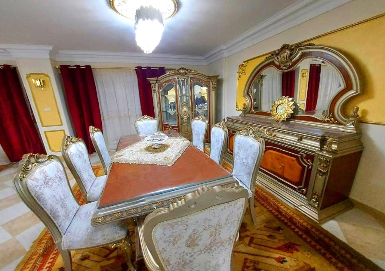 Deluxe Nasr Kairó